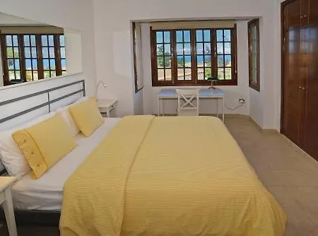 La Casa * Πουέρτο Ντε Λα Κρουζ