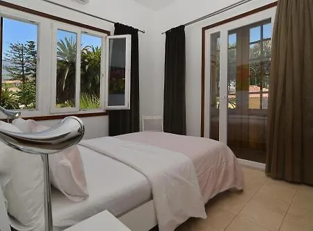 La Casa * Πουέρτο Ντε Λα Κρουζ